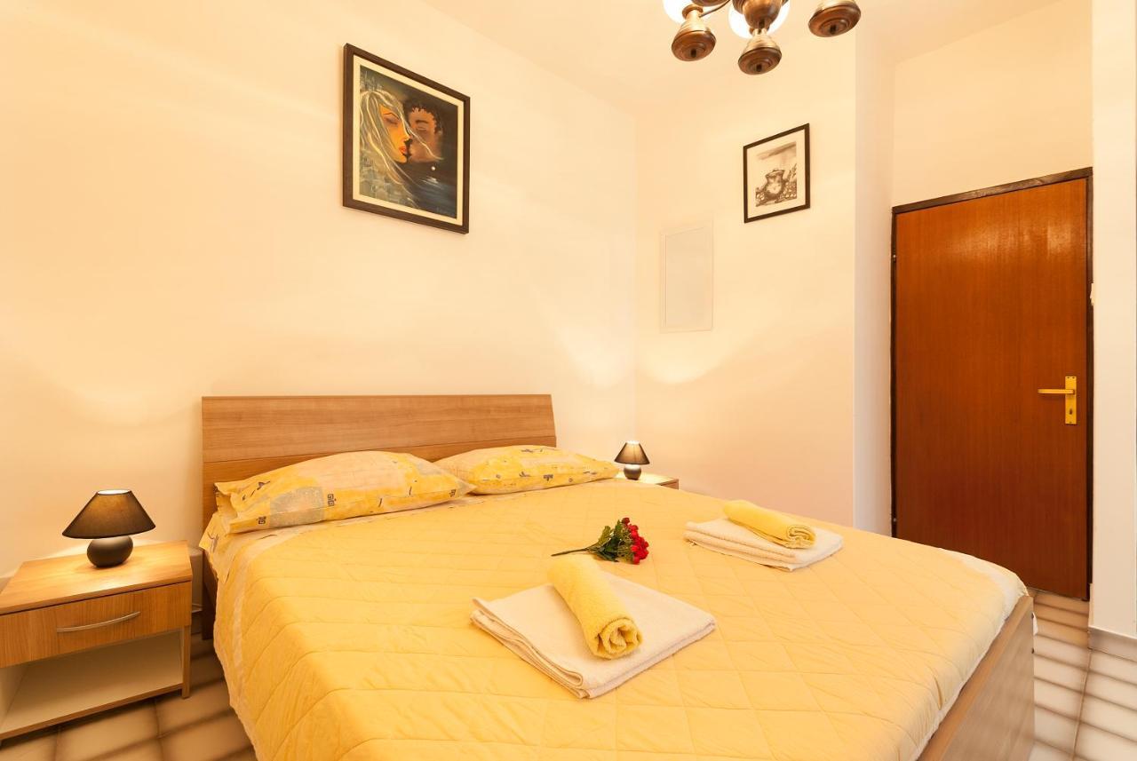 Weis Apartments Rovinj Rom bilde